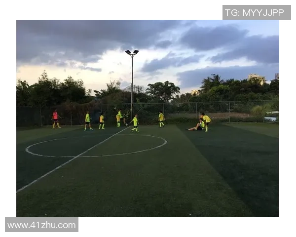 吴军独家解析足球技巧与战术分享，助你提升球场表现与理解